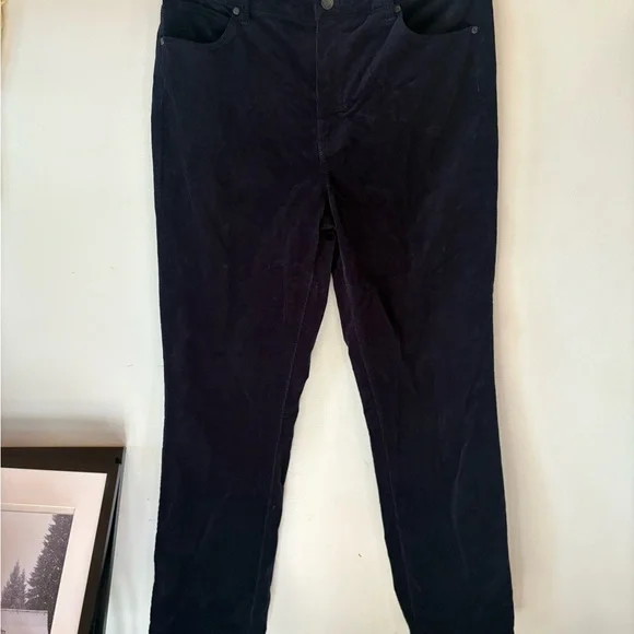 Talbots Women's Classic Black Straight Leg Corduroy Pants - Picture 4 of 7